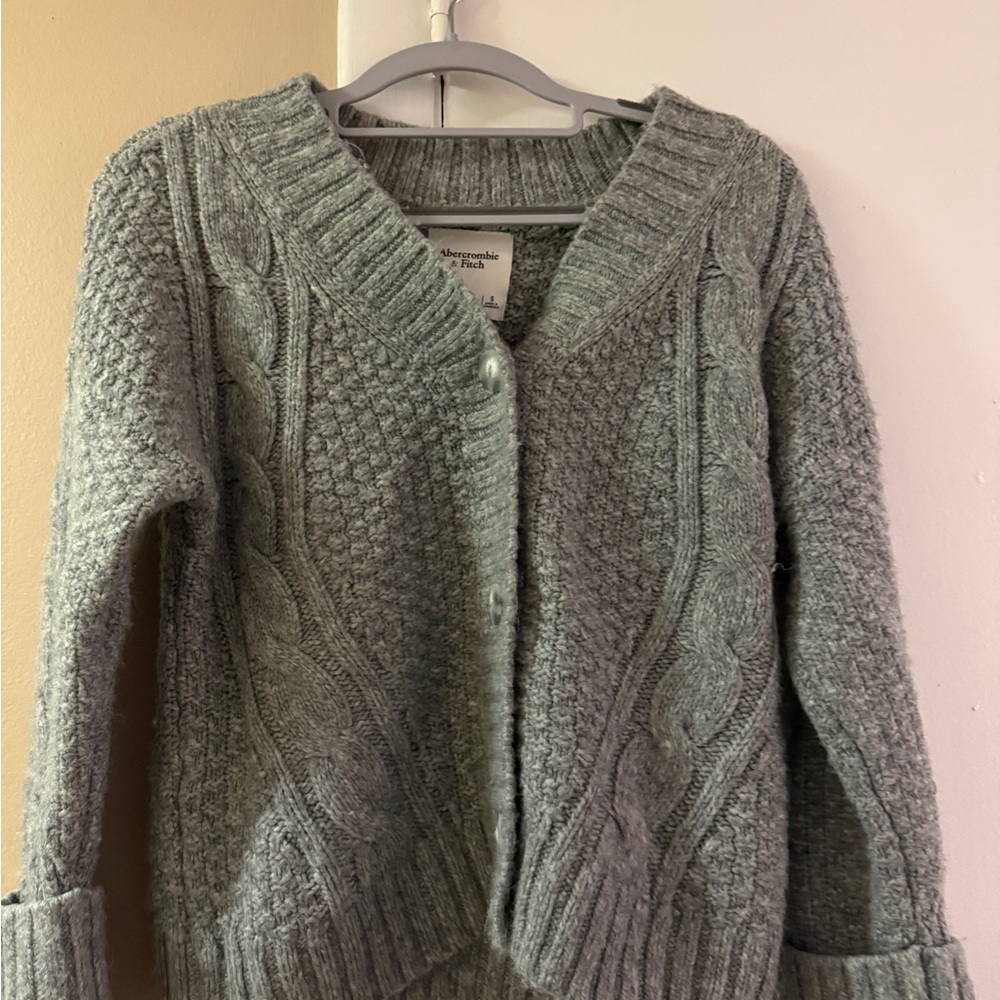 Abercrombie & Fitch Heather Gray Cable Knit Cardigan